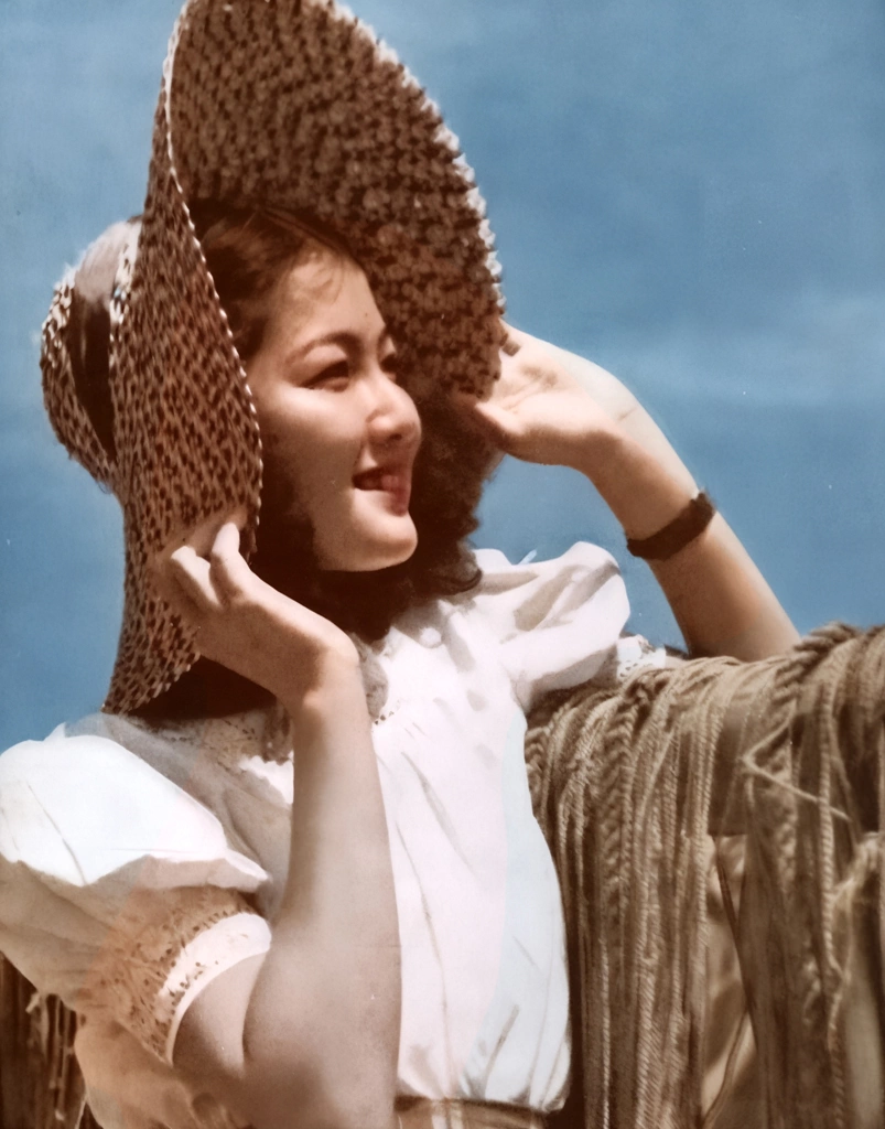 「夏の少女」 大塚初野 (1949年) | AIカラー化