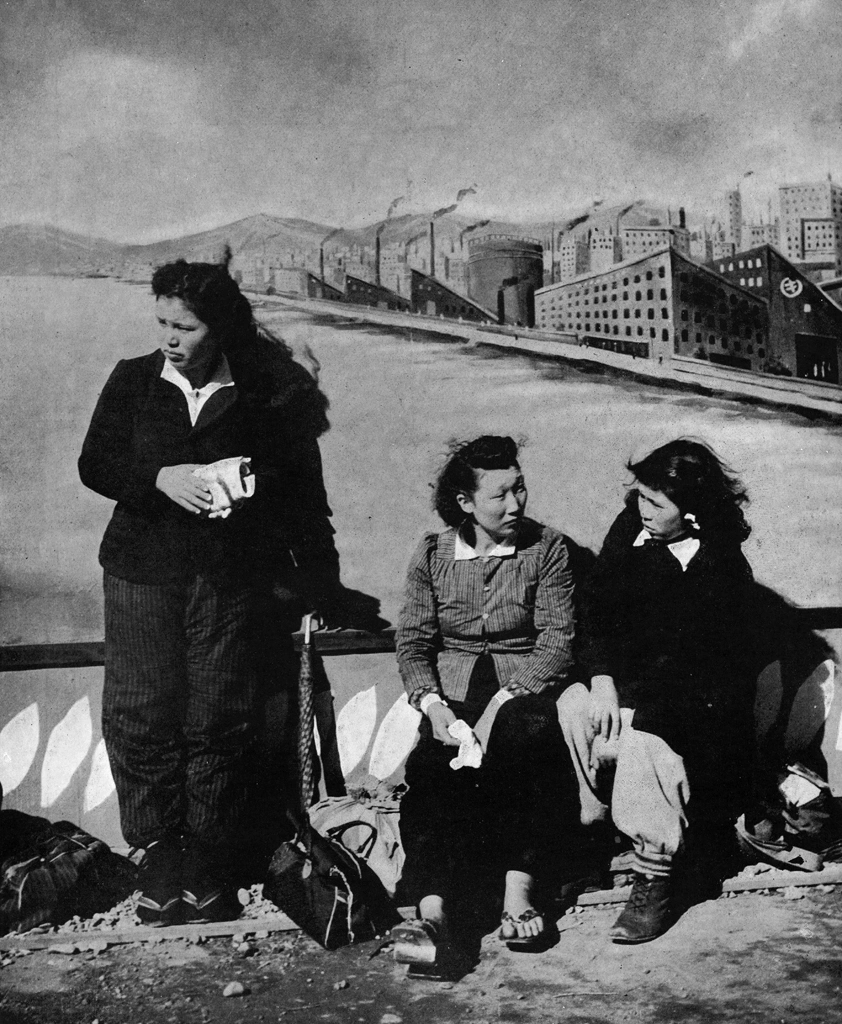 「田舎娘上京」 赤穂英一 (1950年) | アルス写真年鑑 1950より