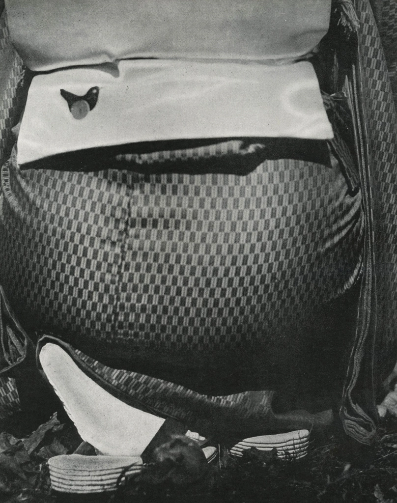 「女」 藤田直道 (1950年) | アルス写真年鑑 1950より