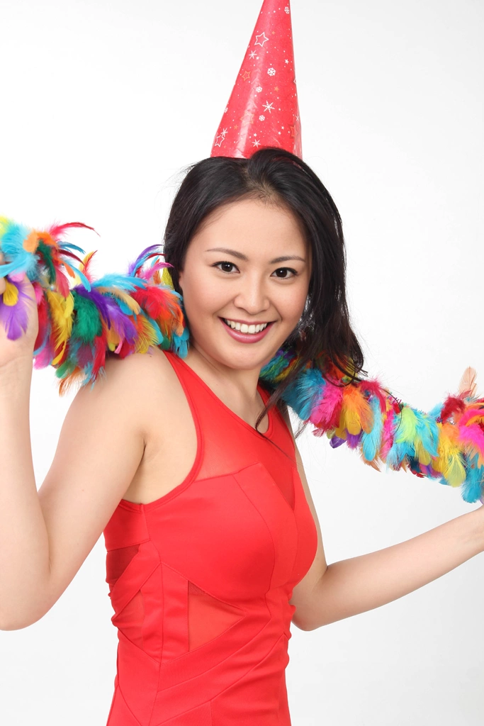 Ser of 5 Portrait Photos of a Party Animal Woman with a Colorful Feather Shawl Around Her Neck | Asian Woman #2 （face change by AI）