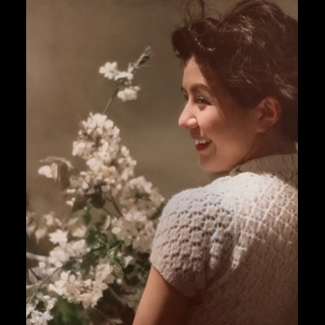 「無題（花と横を向いた日本人女性）」 尾崎三吉 （1938年以前）
