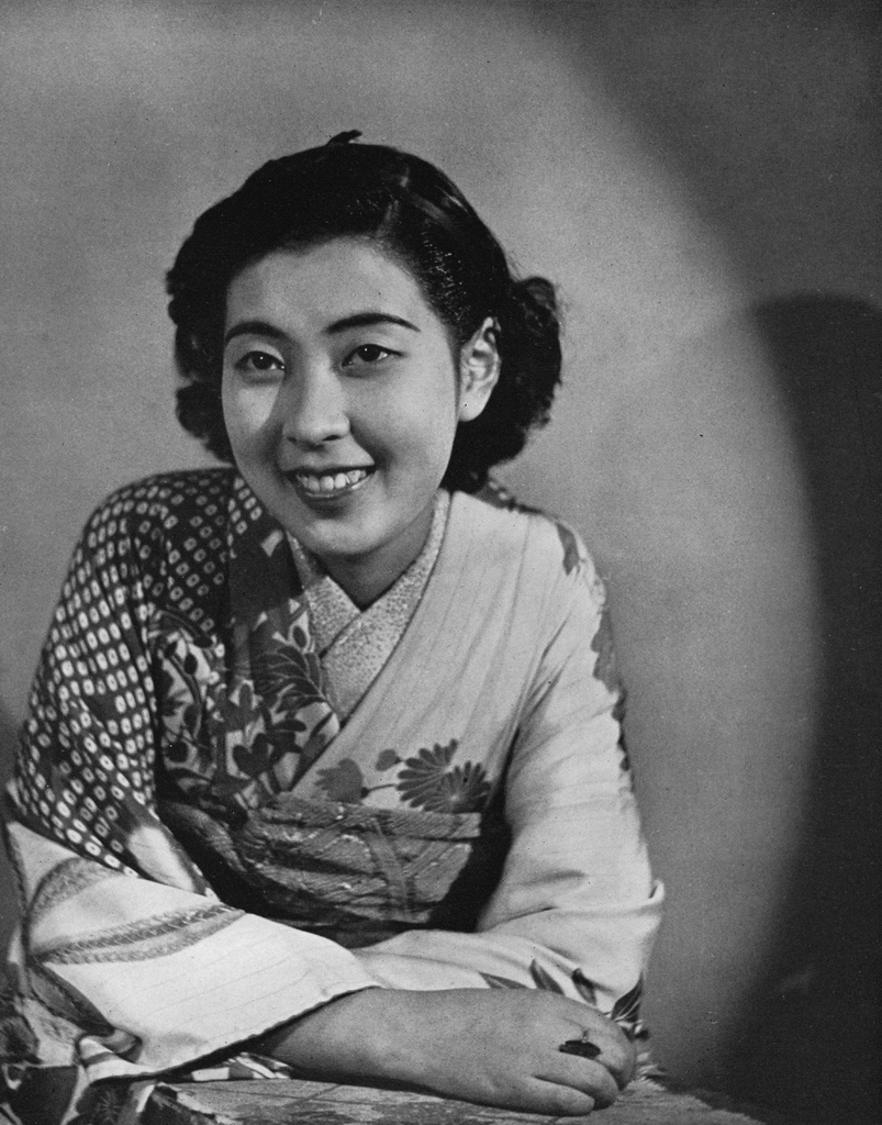 「無題（着物を着た若い日本人女性）」 尾崎三吉 （1938年以前） | ポートレートより