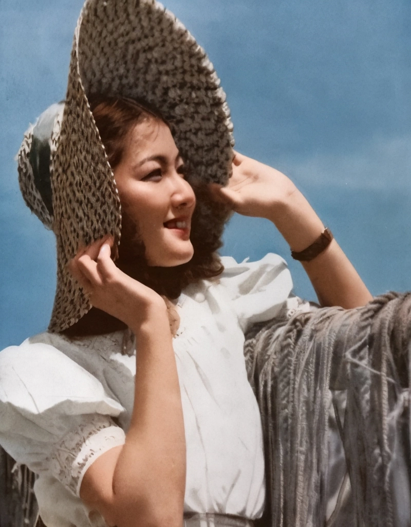 「夏の少女」 大塚初野 （1949年） | AIカラー化