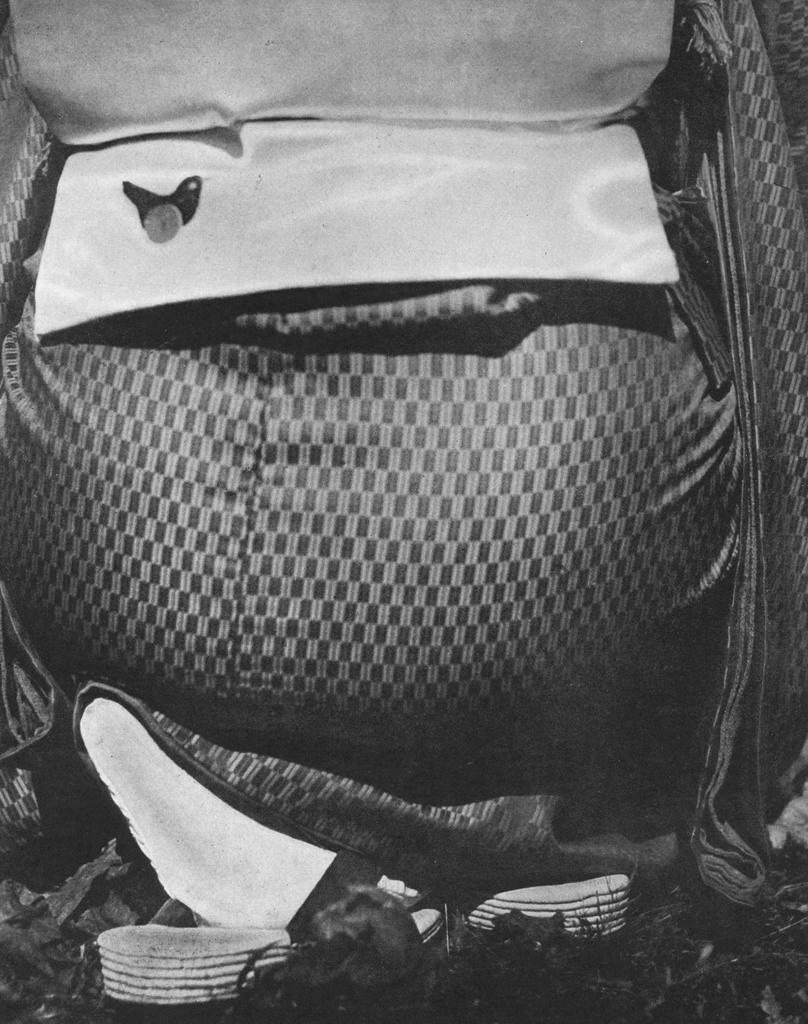 「女」 藤田直道 （1950年） | アルス写真年鑑 1950より