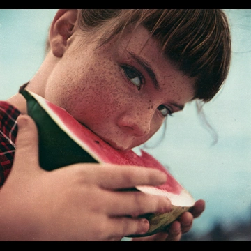 「無題（スイカにかぶりつく女の子）」 Irving Zweifler