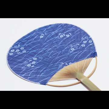 2種類のうちわの写真