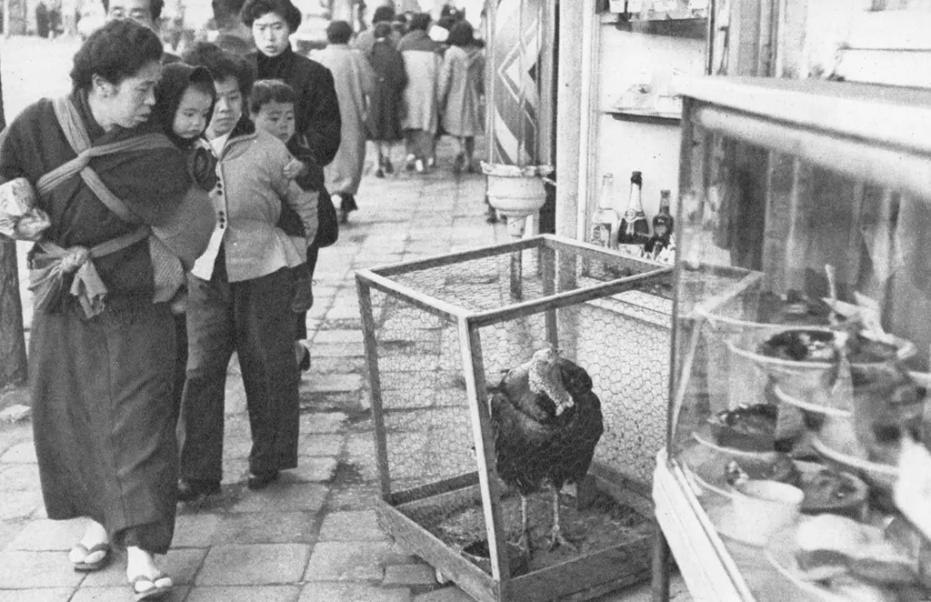 「クリスマスの日」 伊藤則美&nbsp;-&nbsp;アサヒカメラ 1955年12月号より
