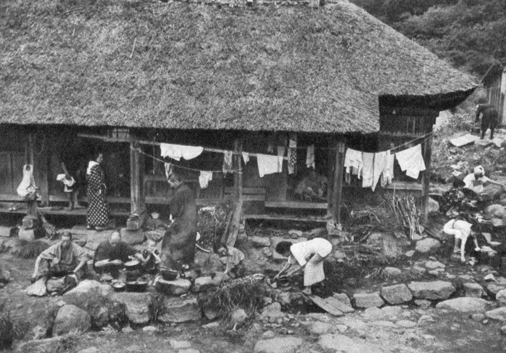 「湯治場」 小西朝一&nbsp;-&nbsp;アサヒカメラ 1955年12月号より