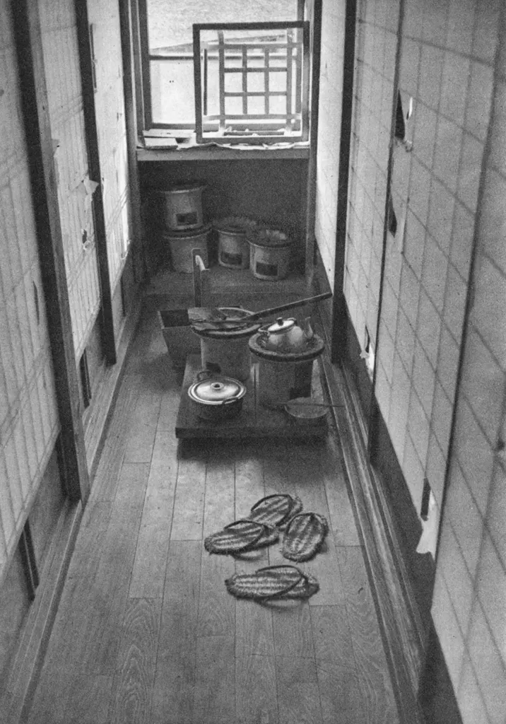 「温泉宿」 佐藤久太郞&nbsp;-&nbsp;日本カメラ 1956年2月号より